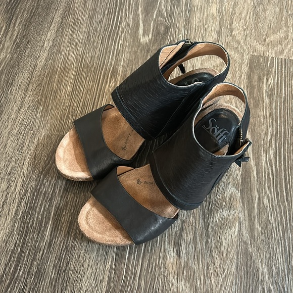Sofft Sandals 7.5 black leather strap heels - Picture 2 of 8